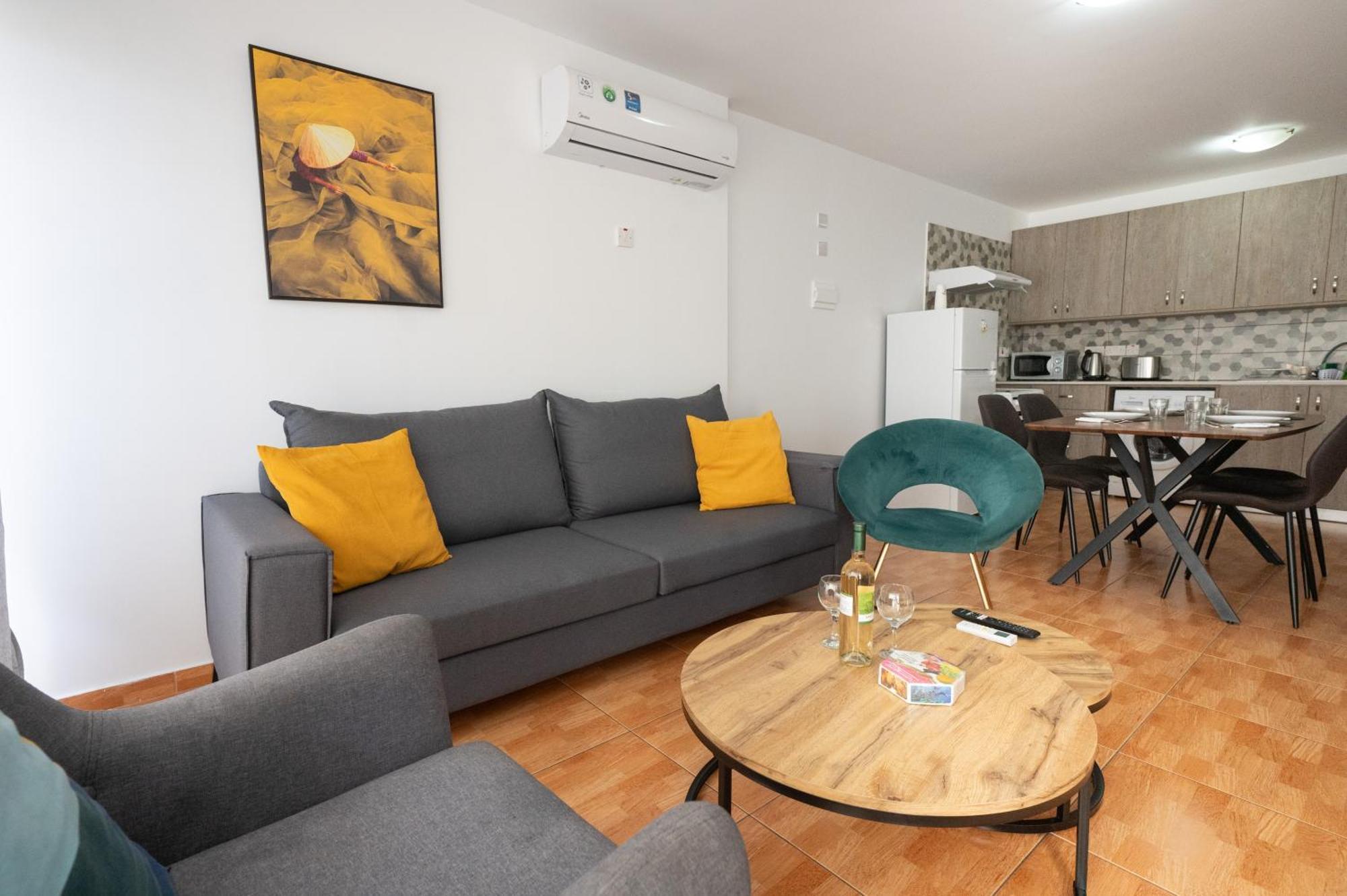 Napa Centrale Suites Айя-Напа Экстерьер фото