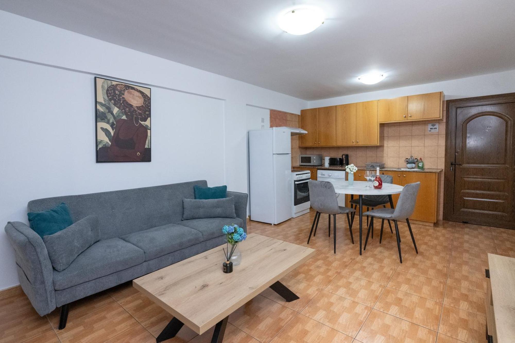 Napa Centrale Suites Айя-Напа Экстерьер фото