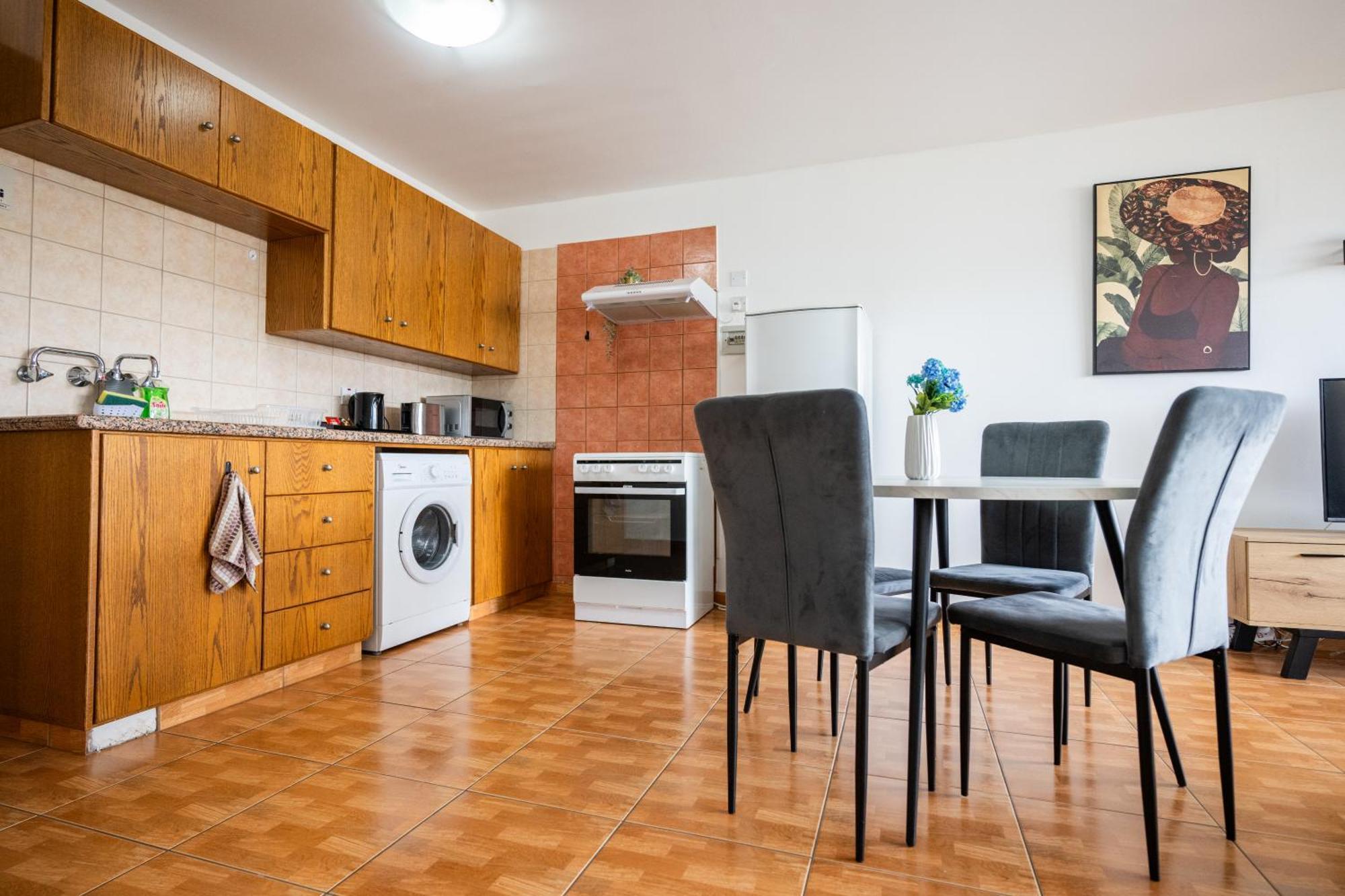 Napa Centrale Suites Айя-Напа Экстерьер фото